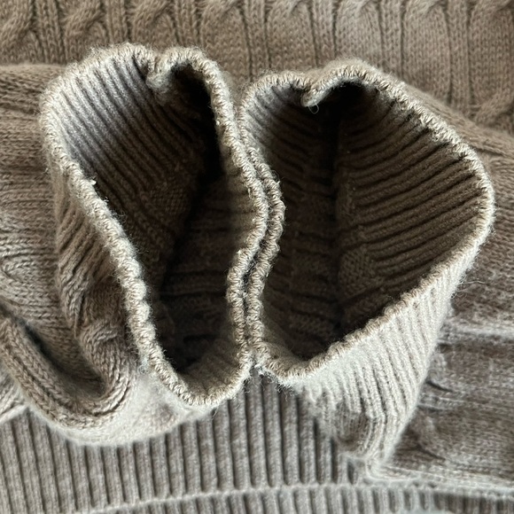 Hollister knitted V-Neck Sweater Womens XS tan and white Pullover Long size XS - Picture 6 of 13